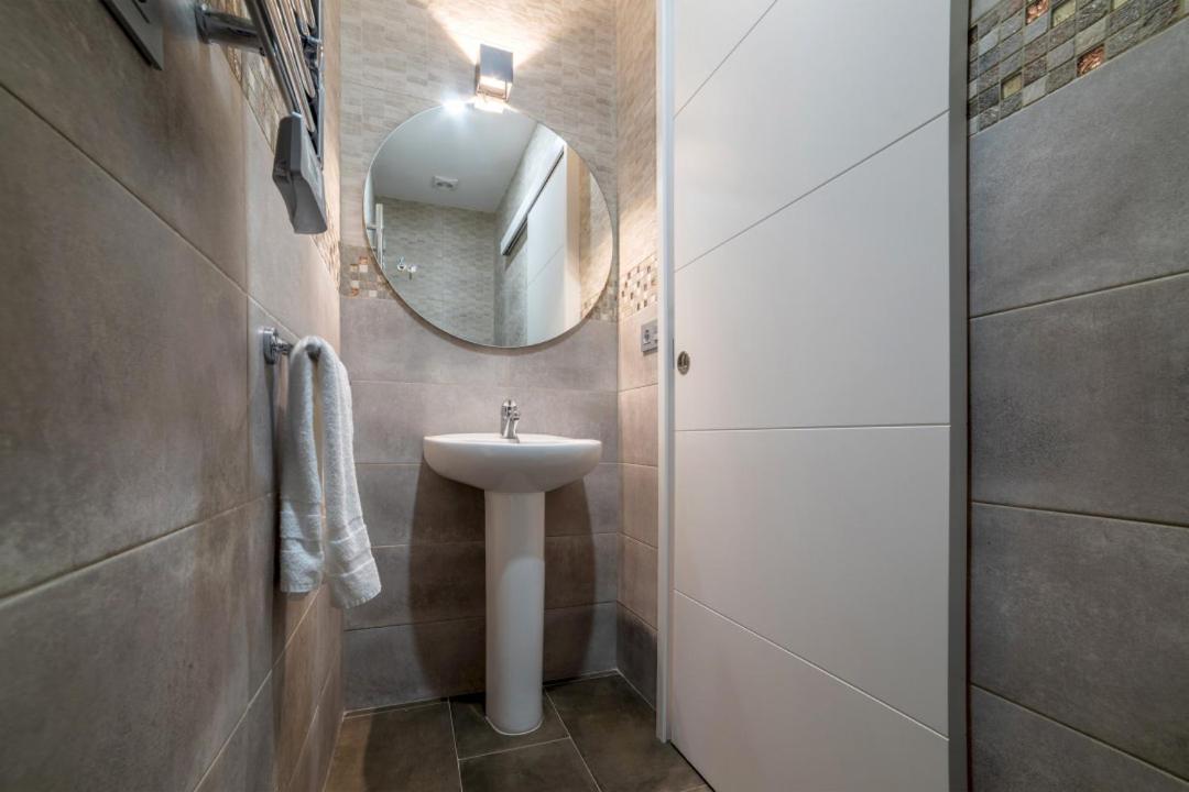 2 Bedrooms 1.5 Bathrooms Furnished - Justicia - Refurbished - Mintystay Madri Exterior foto